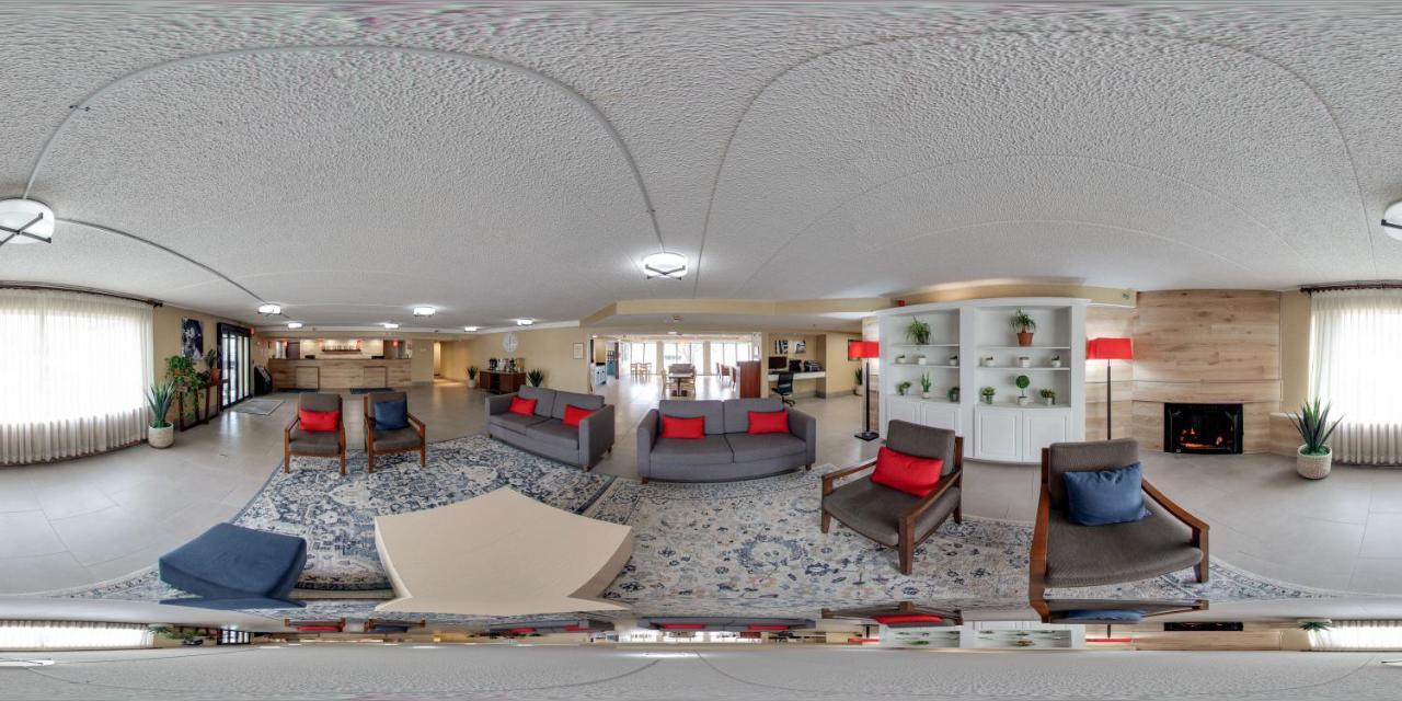 Wingate By Wyndham Lincoln Airport East Hotel Exterior photo